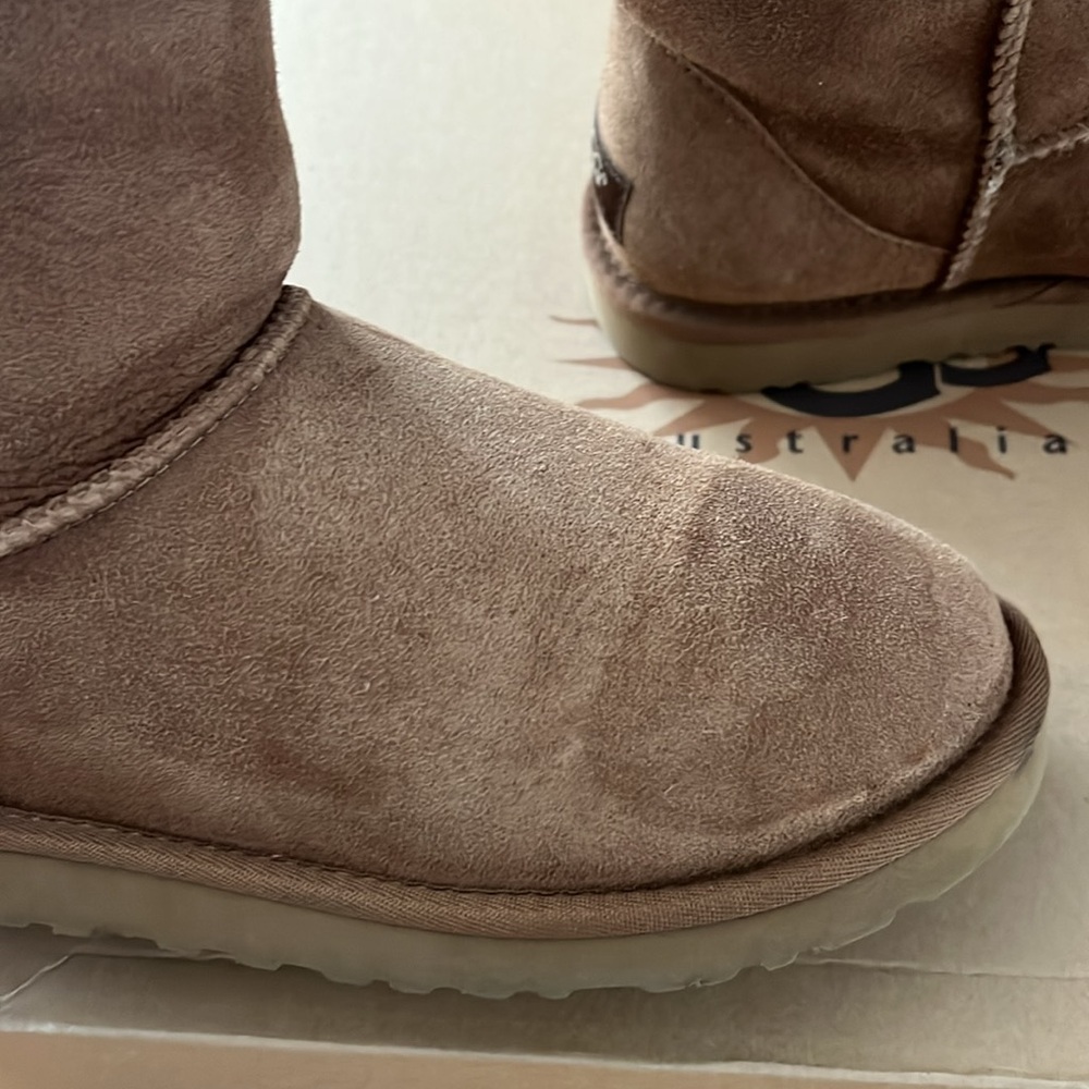 UGG Classic Tall boot size 7 - Picture 11 of 17